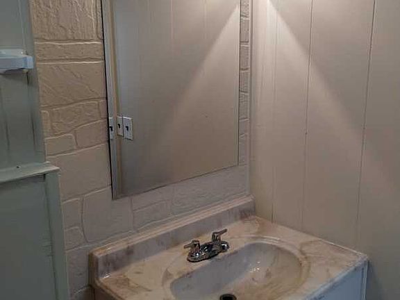 5th image of 5550 Lyle Ln