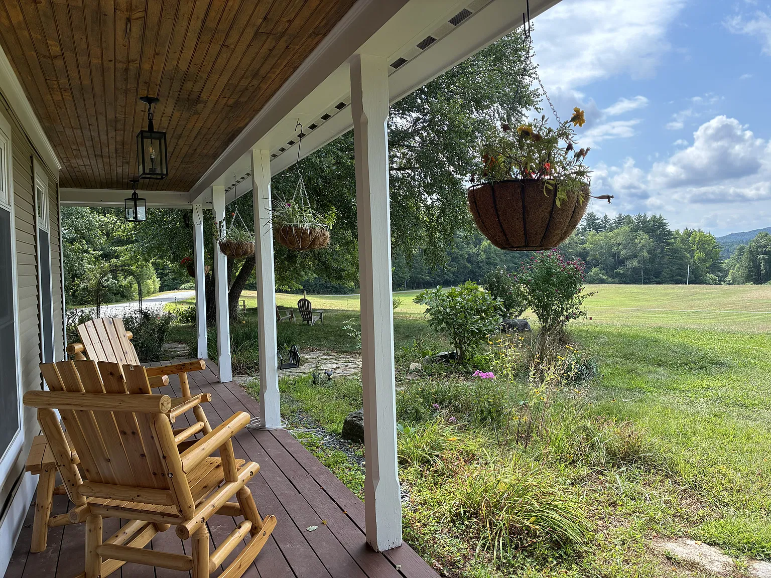 3 bed, 2997 sqft, $4,650 — Photo 2