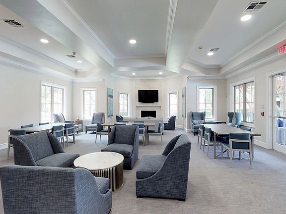5th image of 777 Fairway Dr APT 111