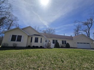 521 W 5th St, Mio, MI 48647
