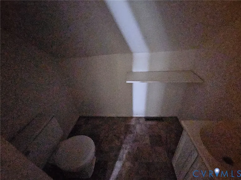 3909 Larchmont Ln — Photo 7