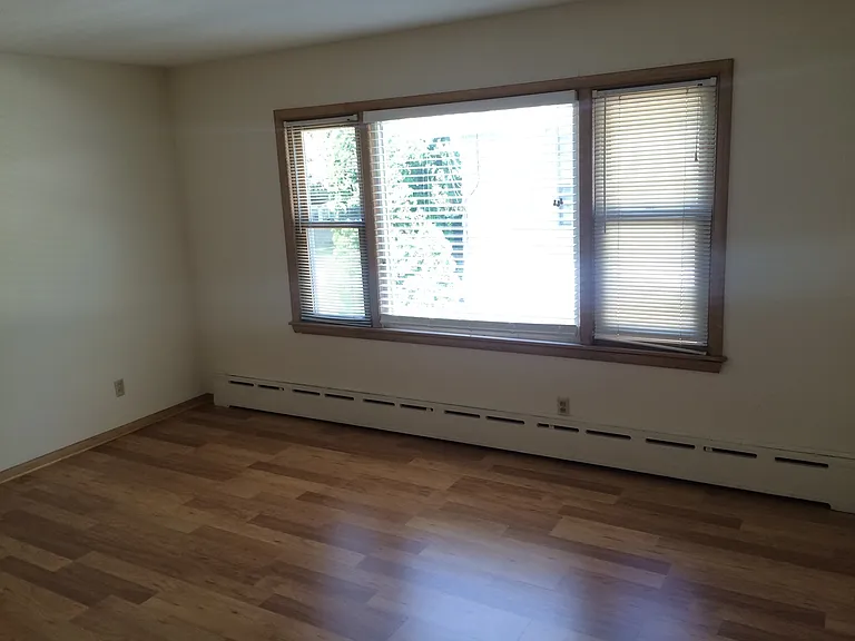 4351 Drew Ave — Photo 6