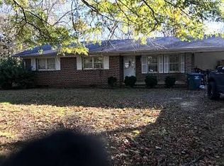 1422 Piedmont Dr NE, Dalton, GA 30721