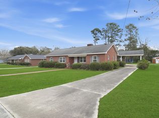 319 E Hampton St, Elloree, SC 29047