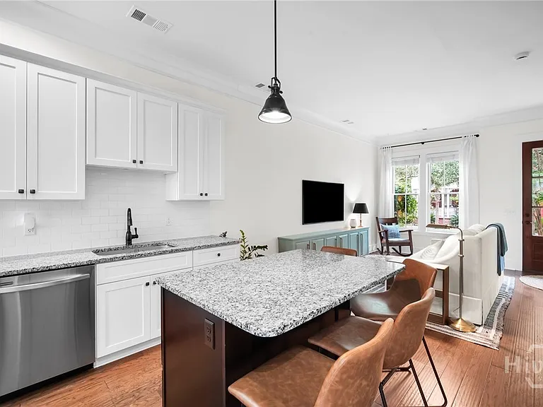 718 Tattnall St — Photo 22