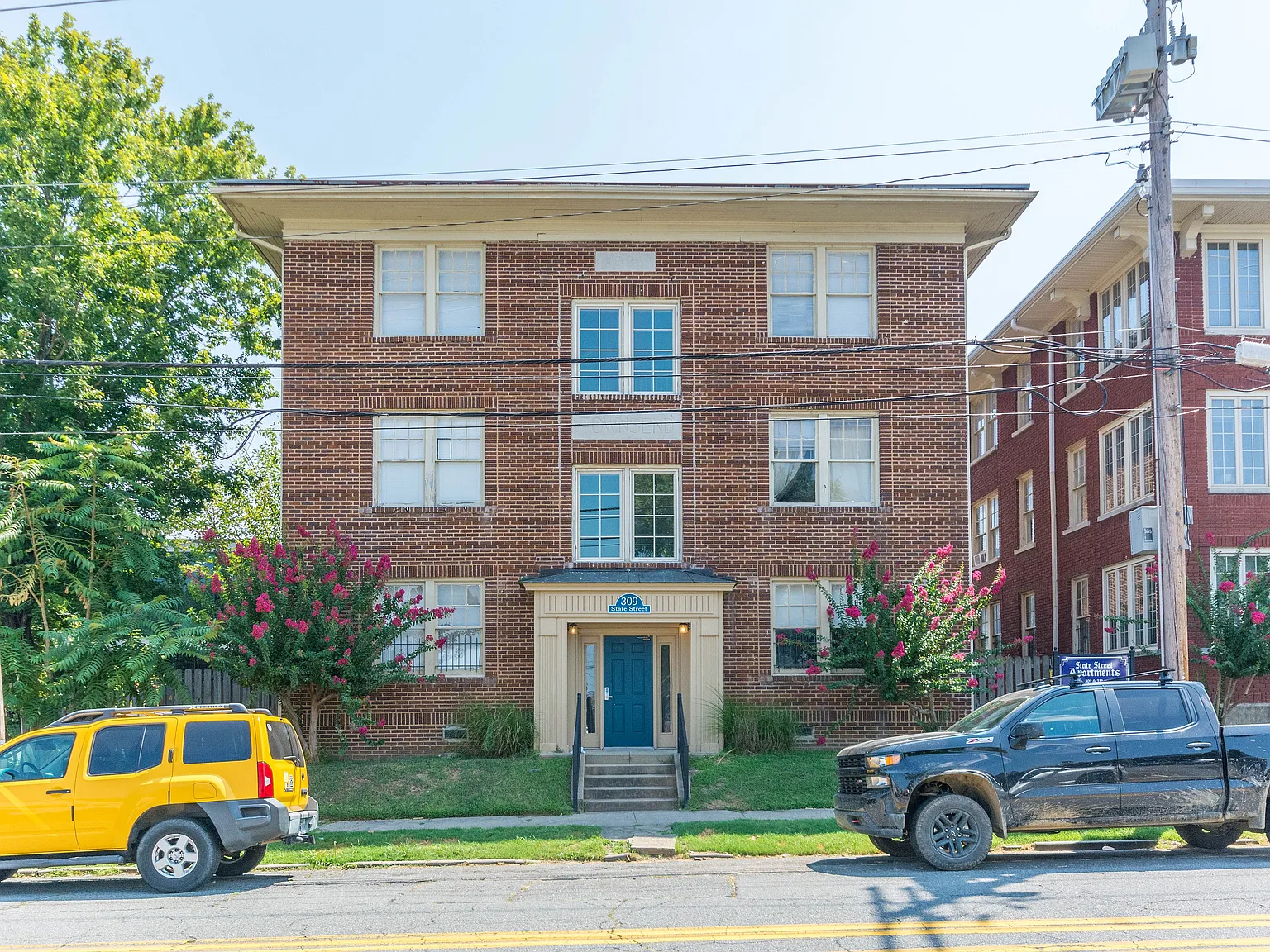 State Street Apartments — Photo 2