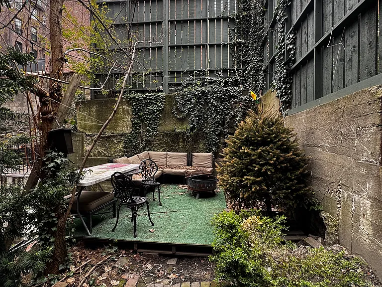 80 Phillips St #2 — Photo 24