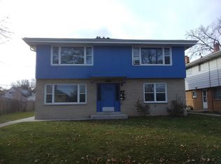5825 N 91st St APT 2, Milwaukee, WI 53225