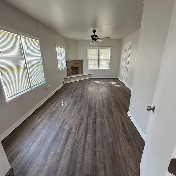 401 S Scraper St — Photo 7