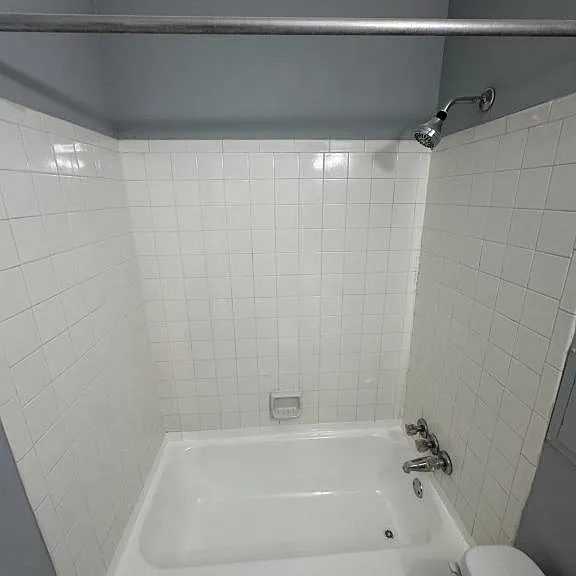 724 Delta Ave #18 — Photo 6