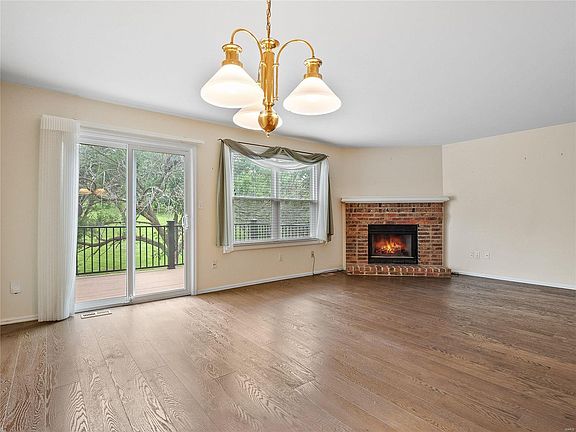 3rd image of 11933 Autumn Trace Ct