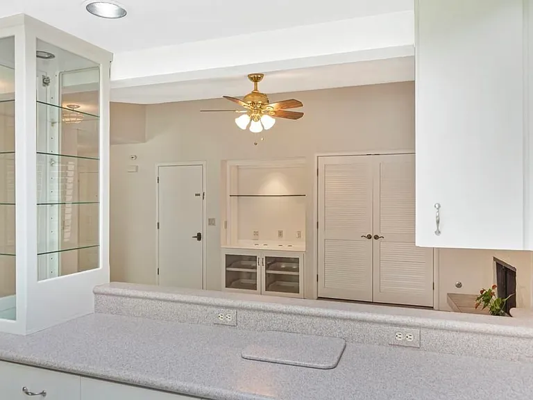 1545 Wimbledon Dr — Photo 18