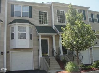 1009 Lexington Blvd, Bethel, CT 06801
