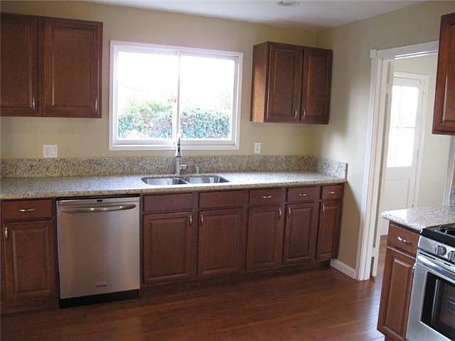 2nd image of 8831 Sovereign Rd