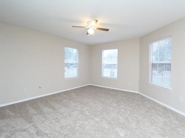 3740 Frontera Cir — Photo 3