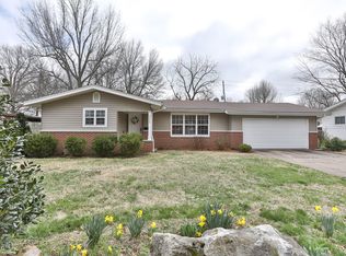 3238 E Berkeley St, Springfield, MO 65804