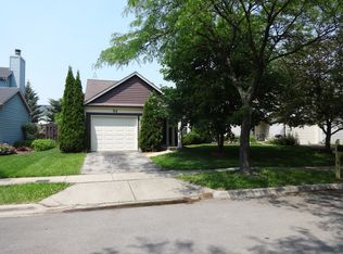 54 Bedford Rd, Mundelein, IL 60060