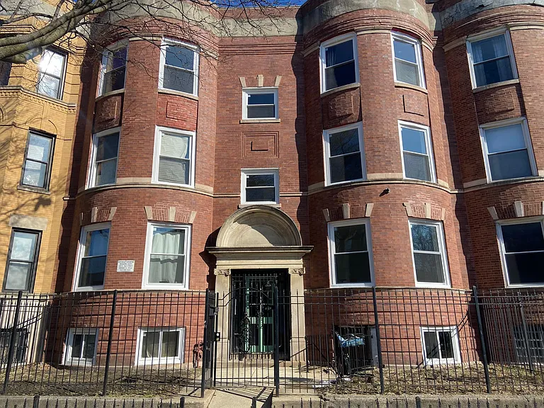 4009 S Calumet Ave — Photo 12