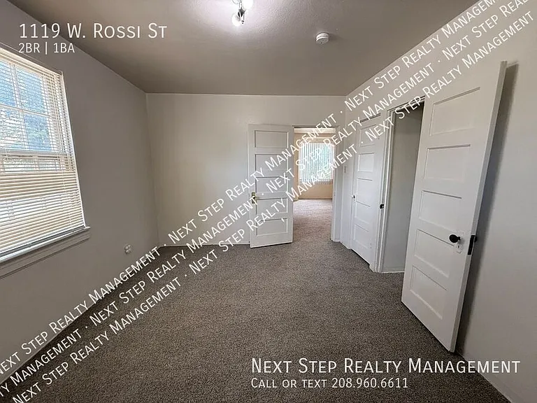 1119 W Rossi St — Photo 5