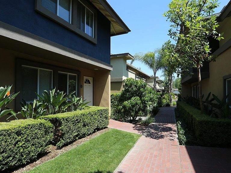 3 bedroom apartments tustin