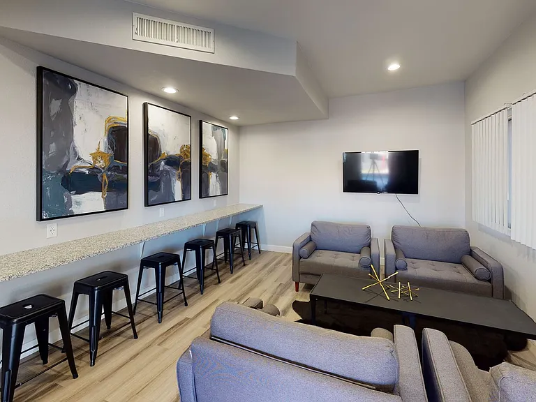 Canyon 35 Apartments — Photo 5