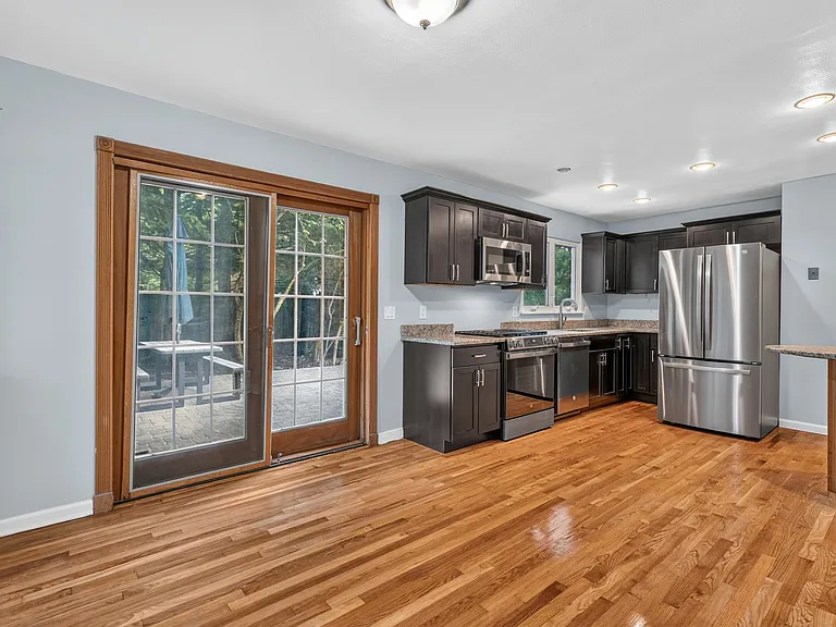 11 Lockwood Ln — Photo 8