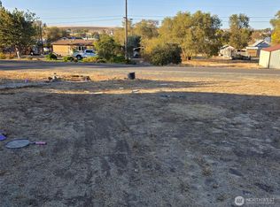 203 W South 1st St, Lind, WA 99341