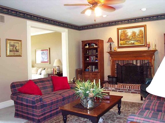 4th image of 13340 Bahnfyre Dr
