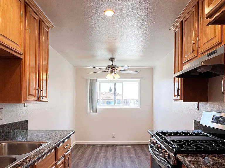 6452 Orange Ave #23 — Photo 8