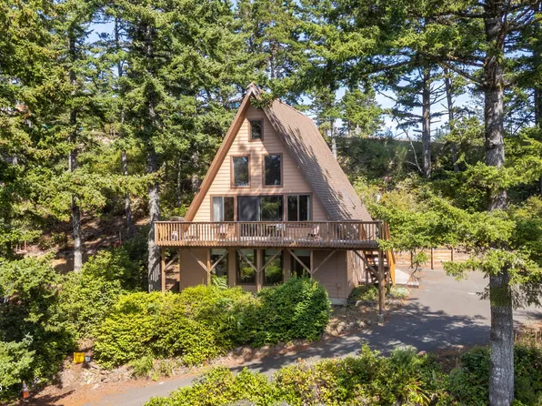 195 Netarts St, Oceanside, OR 97134