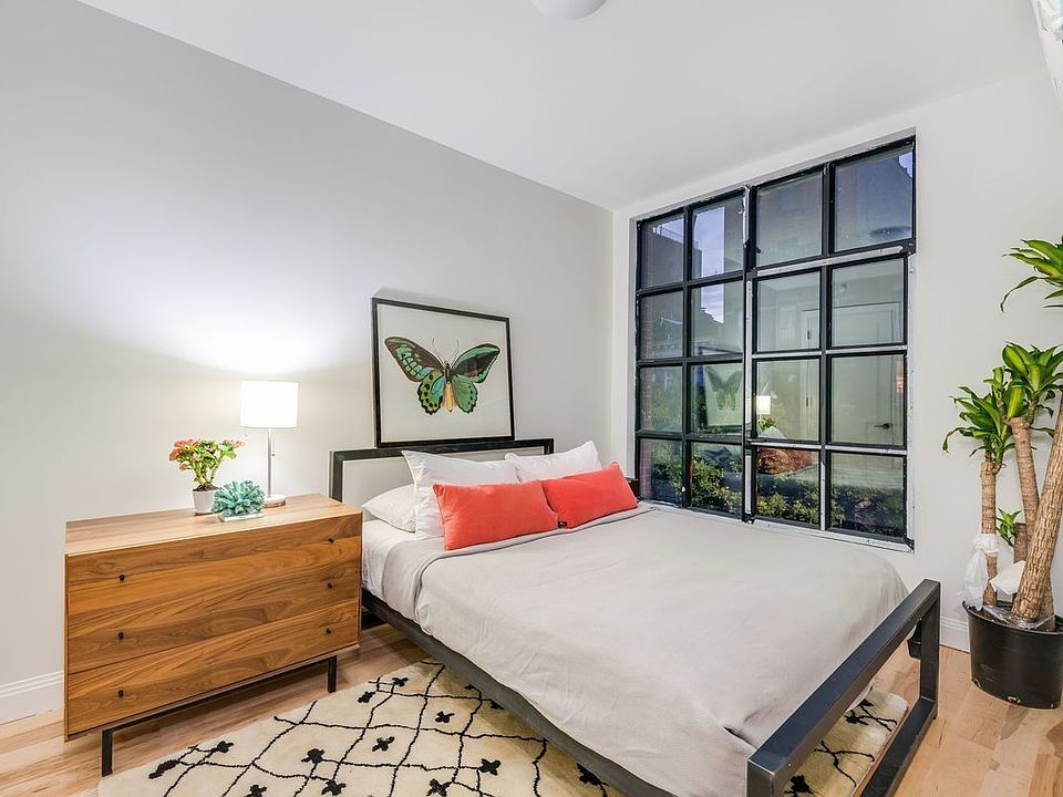 1st image of 564 Saint Johns Pl APT 521