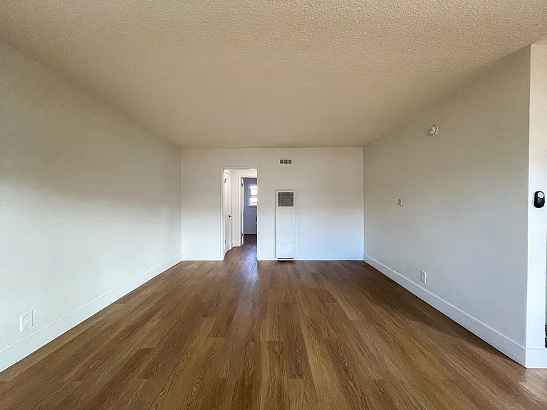 3910 Coco Ave — Photo 9