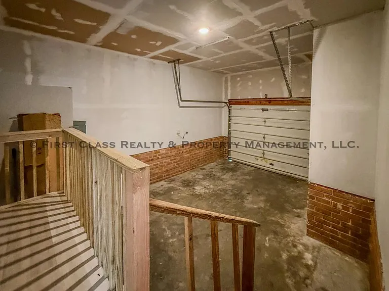 5819 Woodrock Ct — Photo 23