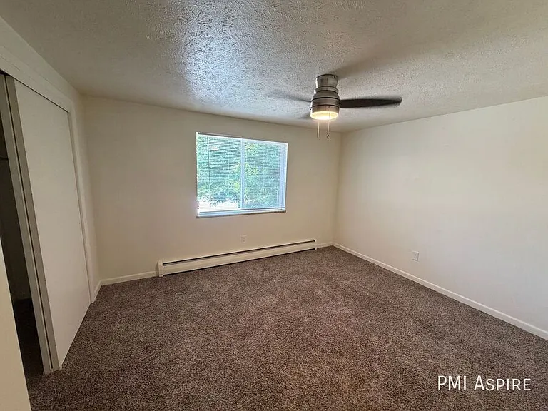1410 E 6th St #1446 — Photo 10