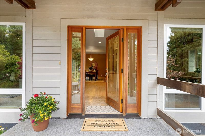 5th image of 382 Windship Drive