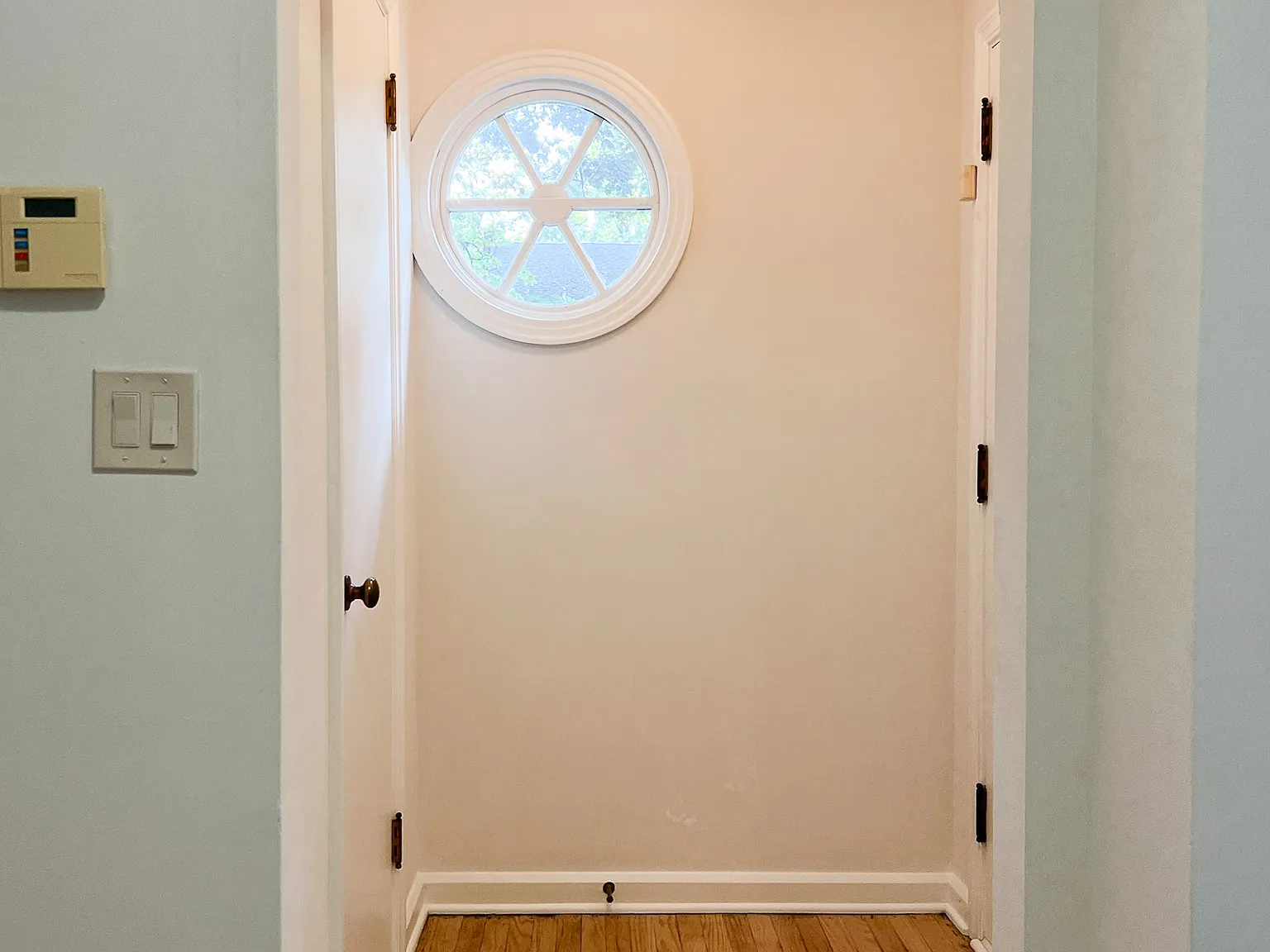 3 bed, 2.5 bath, 2125 sqft, $1,800 — Photo 2