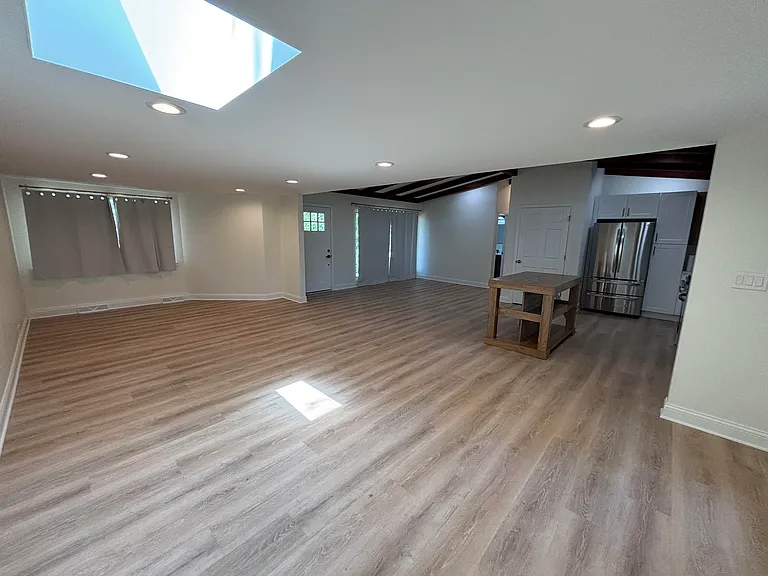 4147 Northcott Ave — Photo 4