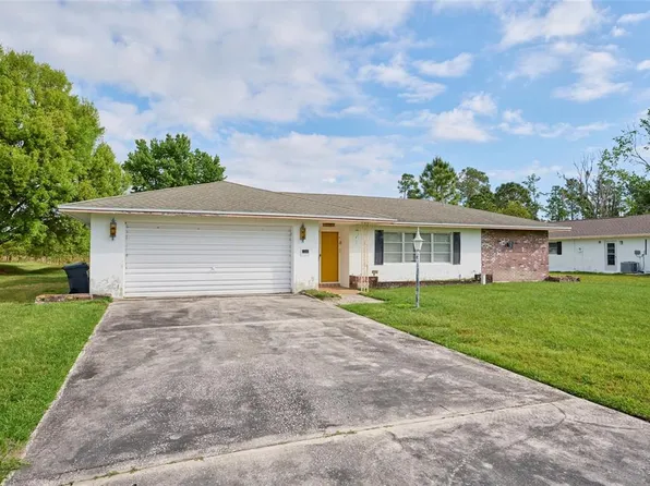 2310 Laguna Dr, Indian Lake Estates, FL 33855