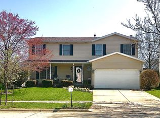 1505 Espey Dr, Bloomington, IL 61704