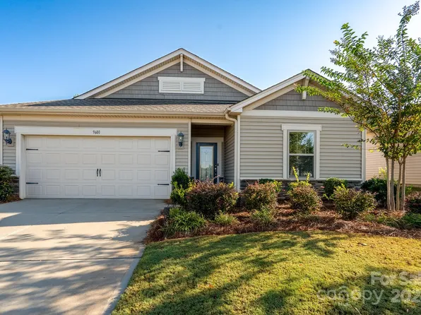 9601 Festival Way, Charlotte, NC 28215