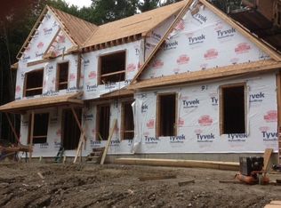 284 Tuttle Rd, Woodbury, CT 06798