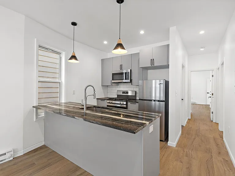 20 Delaware Ave #2 — Photo 1