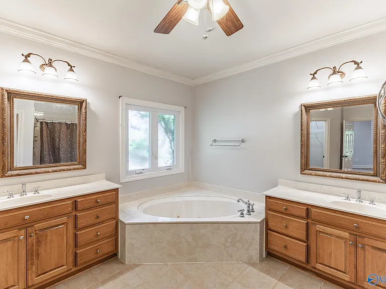 125 Monument Ln — Photo 10