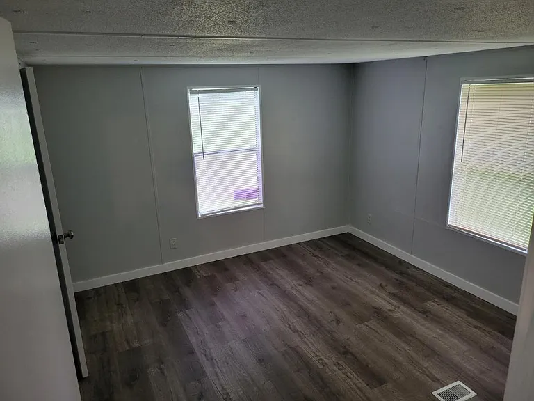2707 Walker Rd — Photo 12