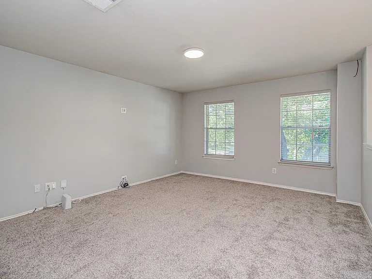 16126 Coleburn Dr — Photo 17