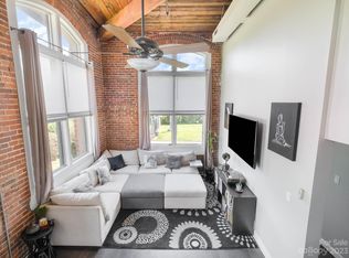 201 S Hoskins Rd APT 101, Charlotte, NC
