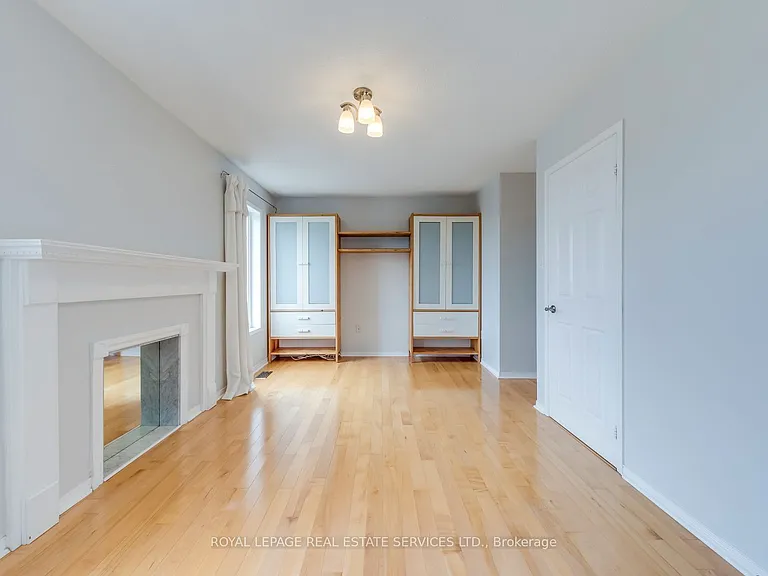 204 Roxton Rd — Photo 32