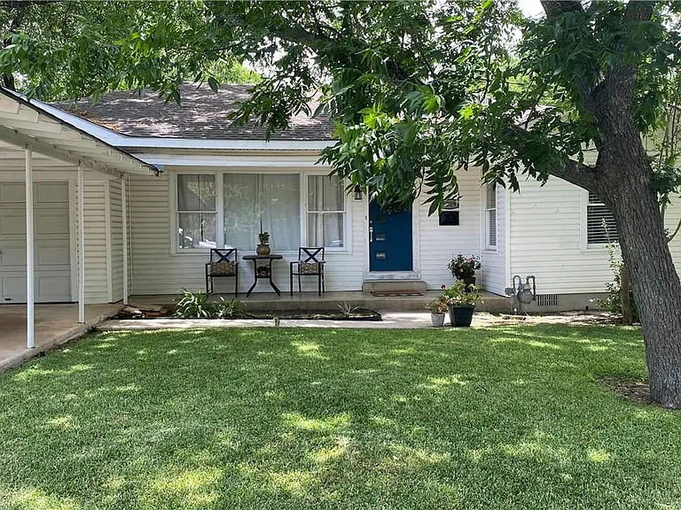 1509 Vine St — Photo 2