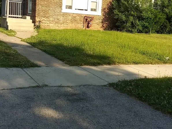 9918 S Hoxie Ave, Chicago, IL 60617