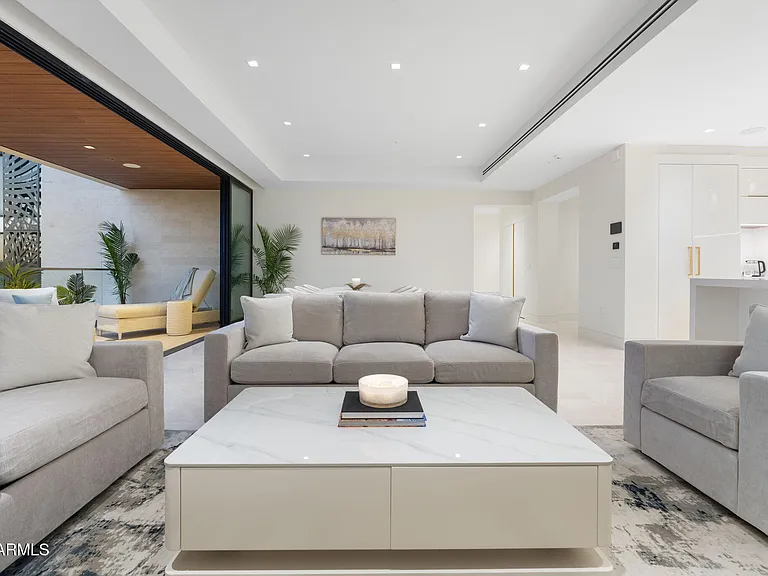 6587 N Palmeraie Blvd #2015 — Photo 46